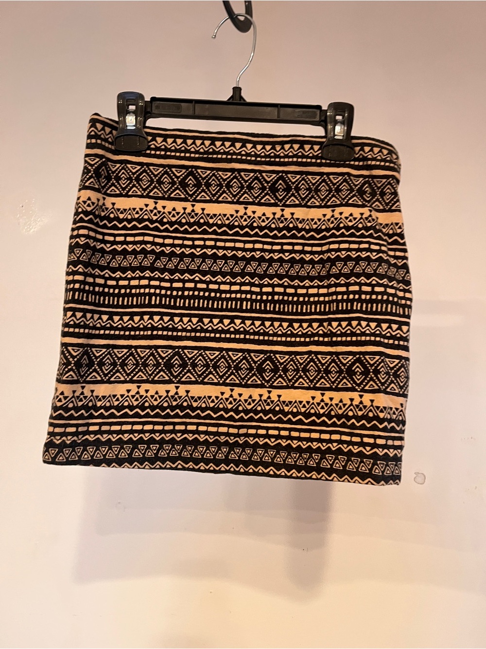 Forever 21 Black and Cream Tribal Print Mini Skirt